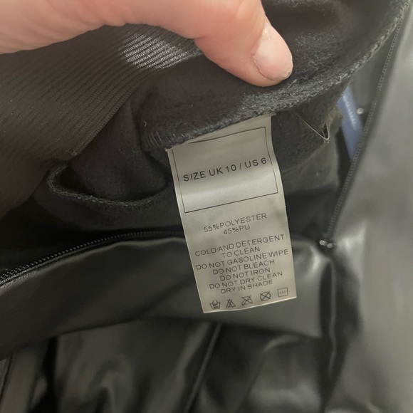 Manier de voir Vegan leather and patent rubbed black leggings - Picture 10 of 15